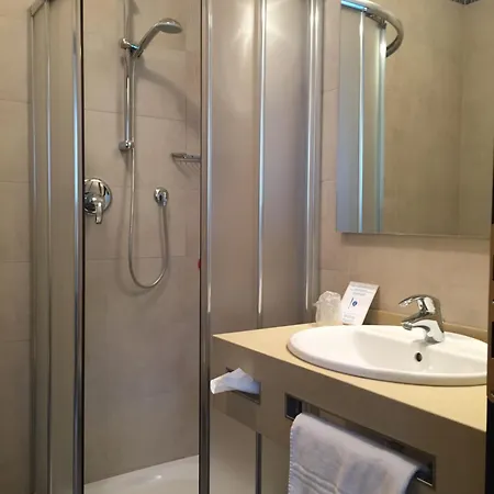 Luxury Station *