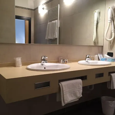 Luxury Station *